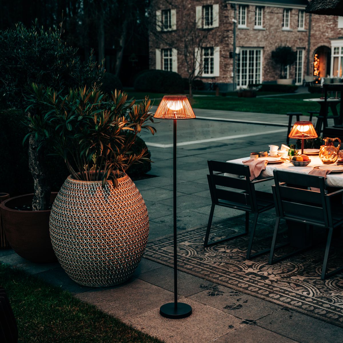 Solar Floor Lamp SOFIE