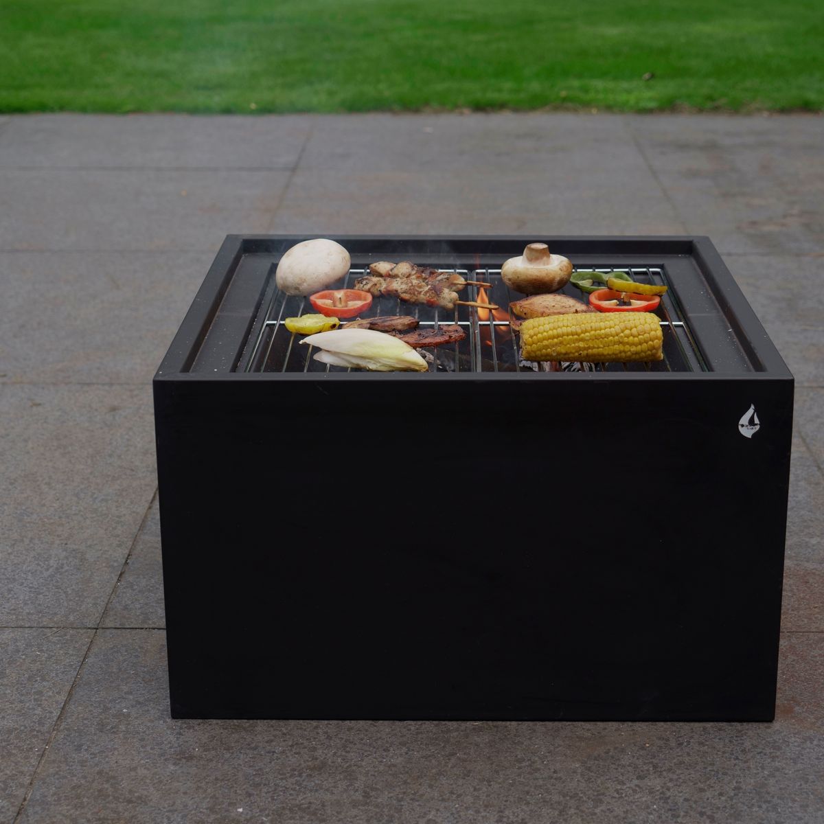 HEAT 3 in 1 Metal (Fire basket + Barbecue + Side table)