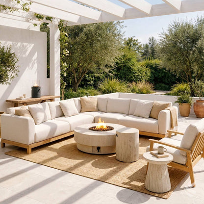 Enclosure Round travertine