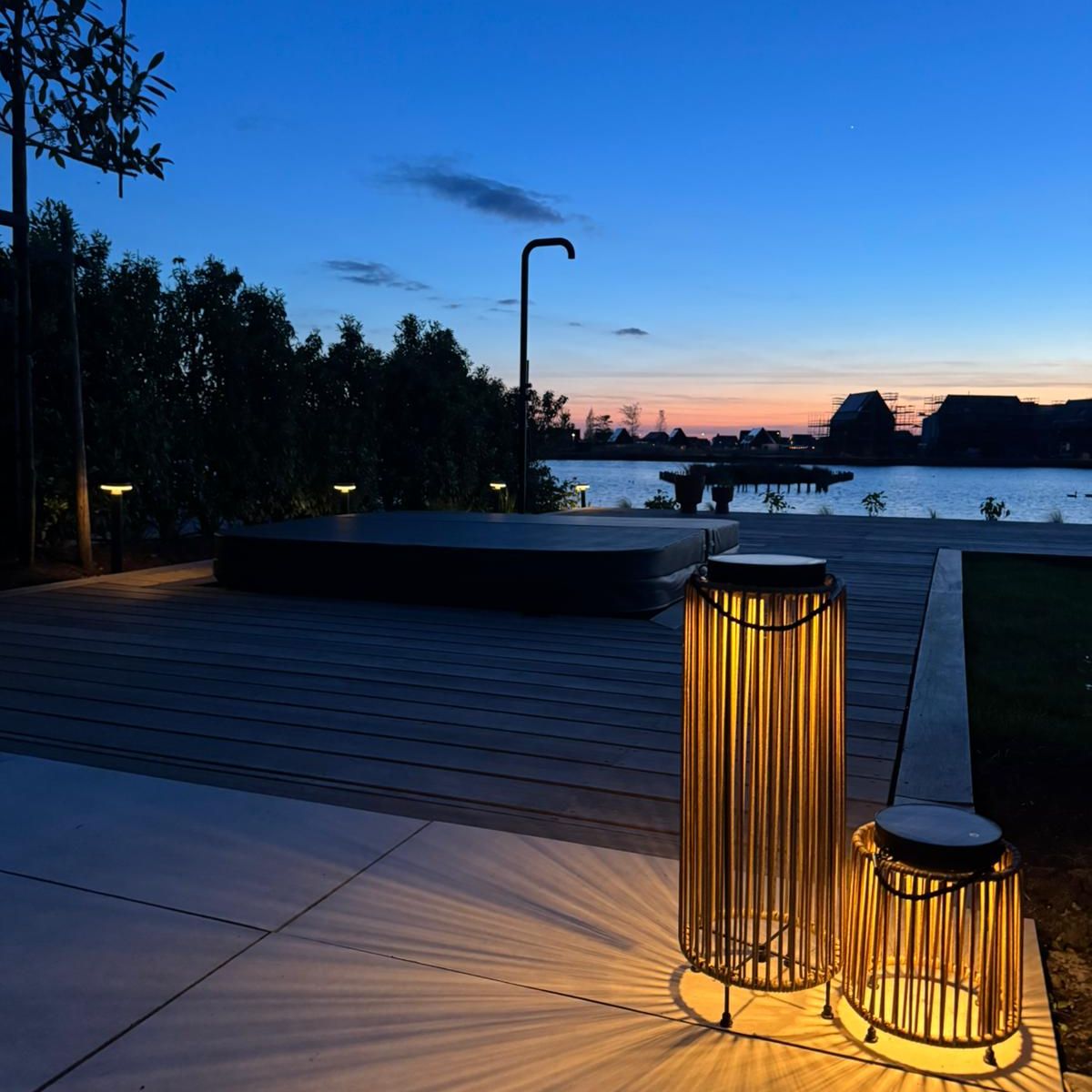 Solar Spike Light Guus