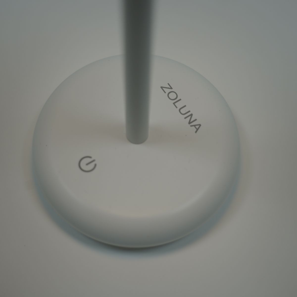 Solar Table Light Bobbie White